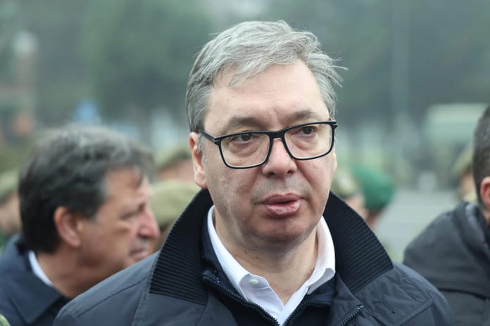 Vucic'in Brüksel'de açık mikrofon kazası gündeme oturdu