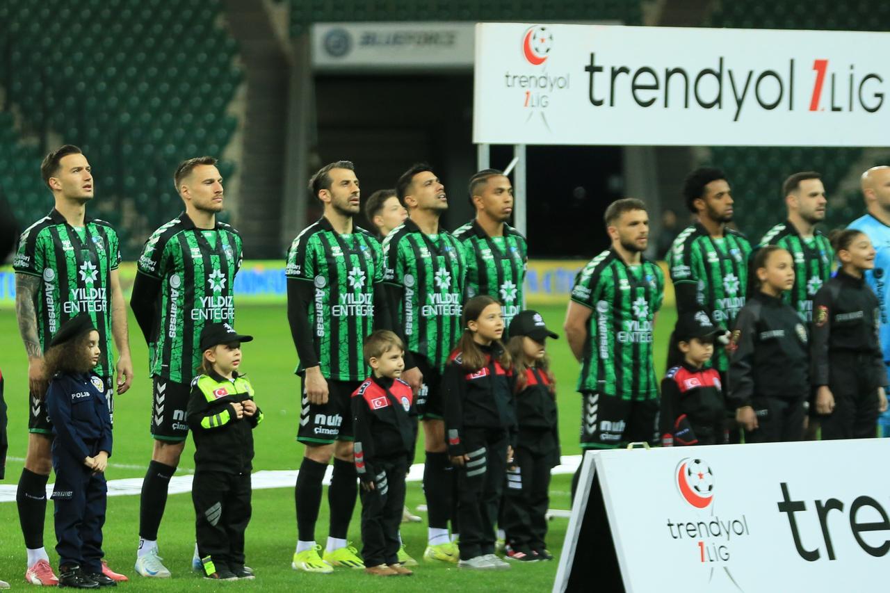 Kocaelispor için Süper Lig'e bir adım