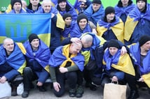 Rusya ile Ukrayna arasında esir takası: 300'er asker serbest bırakıldı