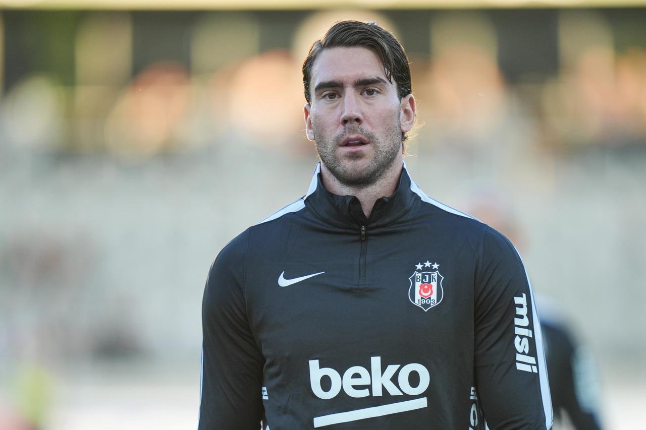 Dusan Vlahovic sahaya dönüyor