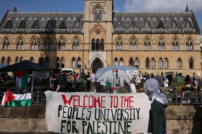 Trump'ın politikaları İngiltere'deki üniversitelere ilgiyi artırıyor