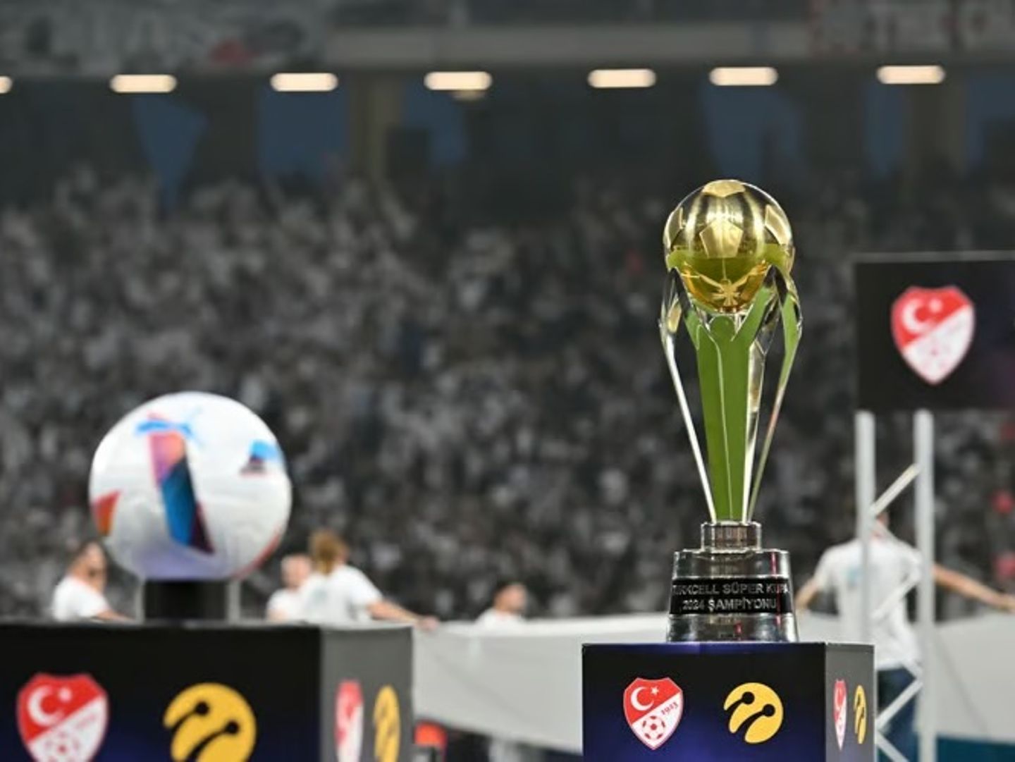 Galatasaray Fenerbahçe maçı ne zaman? GS-FB Süper Kupa finali ne zaman, saat kaçta?
