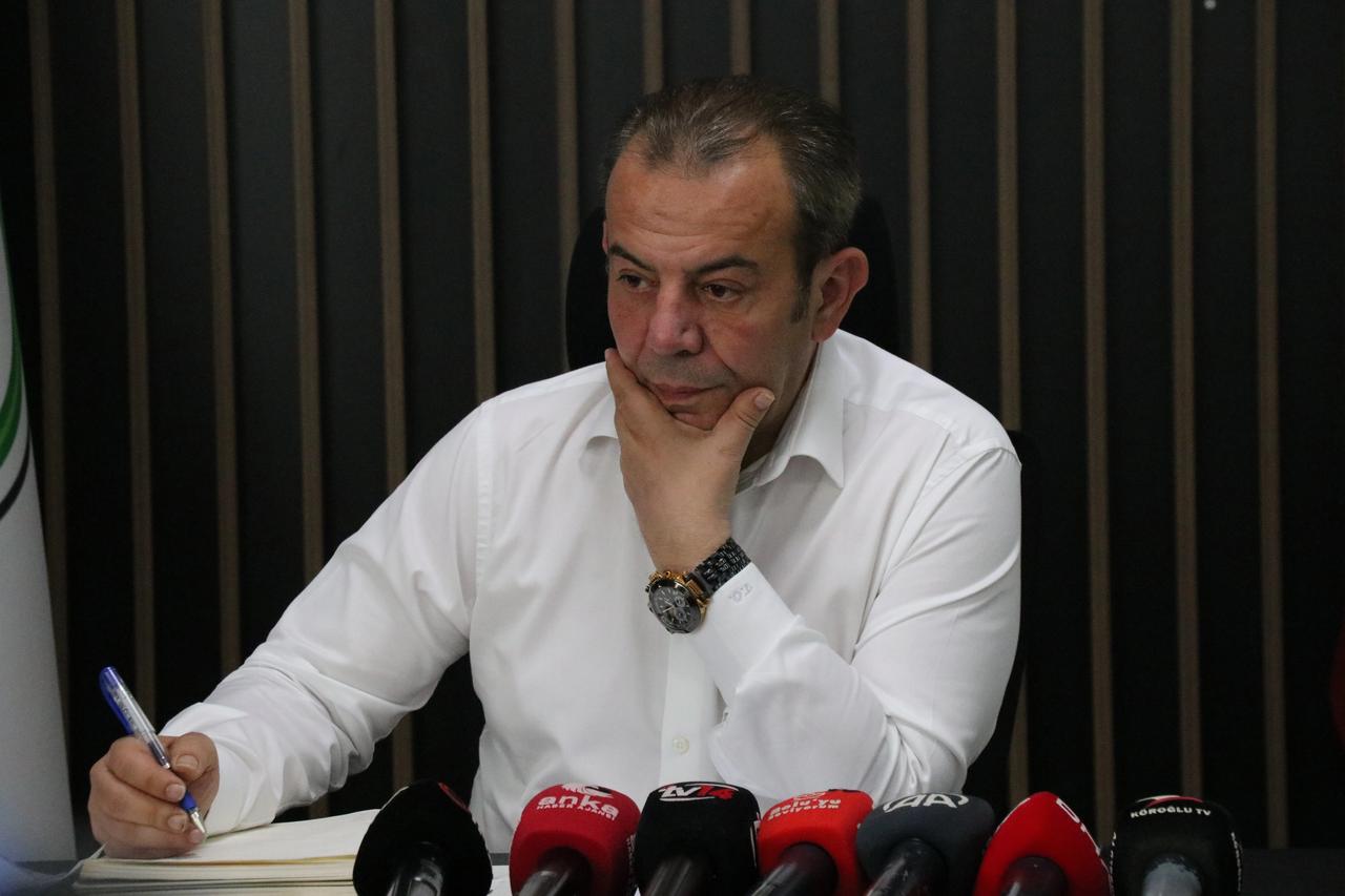 Tanju Özcan duruşmada baygınlık geçirdi: "500 şekerle savunma yapıyorum"