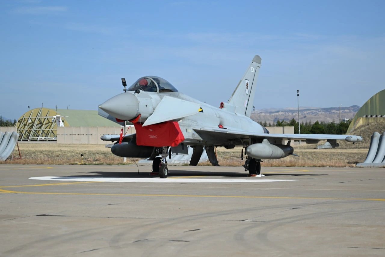 Eurofighter Typhoon için Türk pilotların eğitimi başlıyor