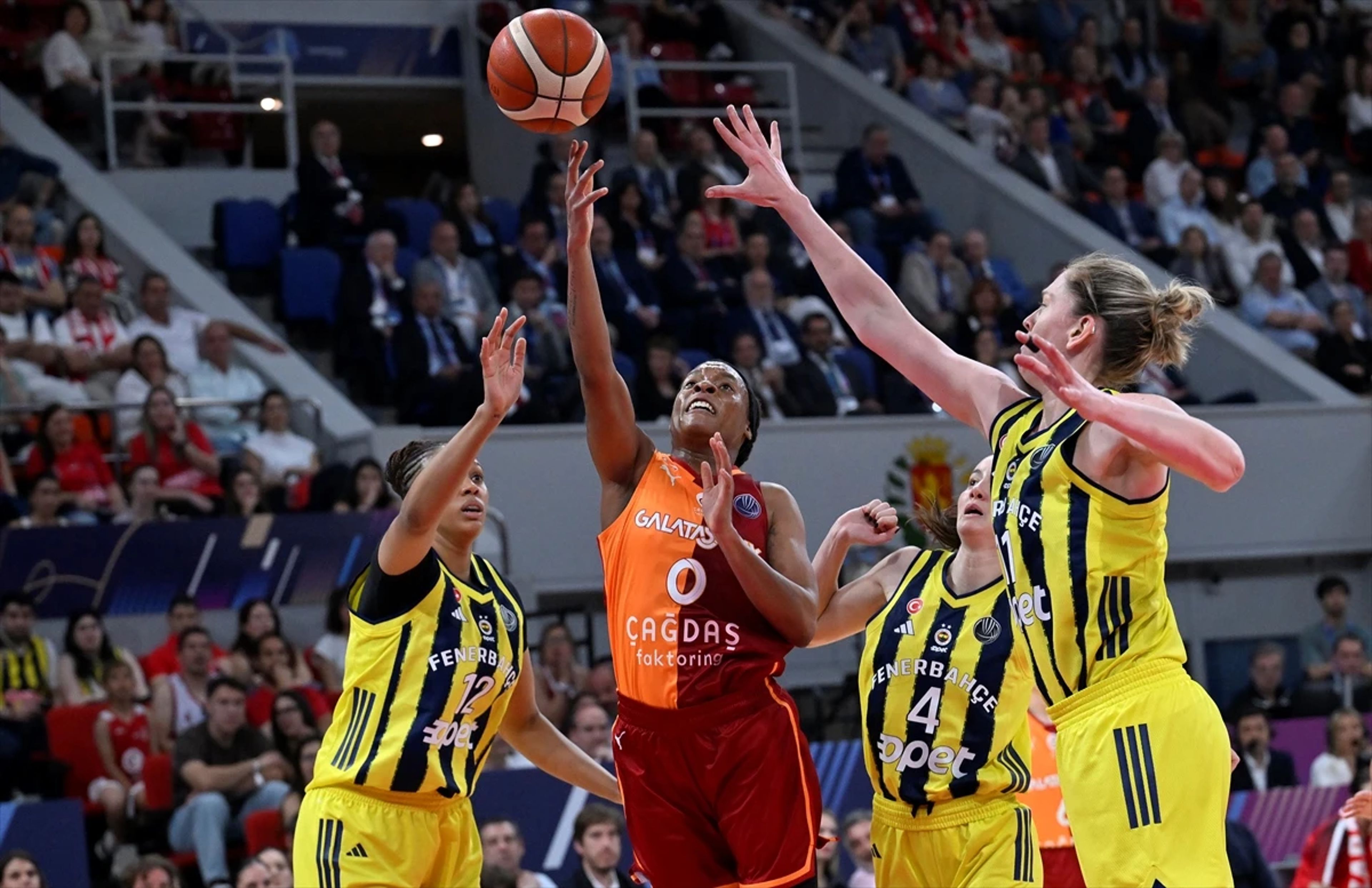 Finalin düğümü son çeyrekte çözüldü