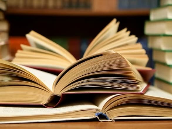 Okurlar kitapta arkadaş tavsiyesini seçiyor