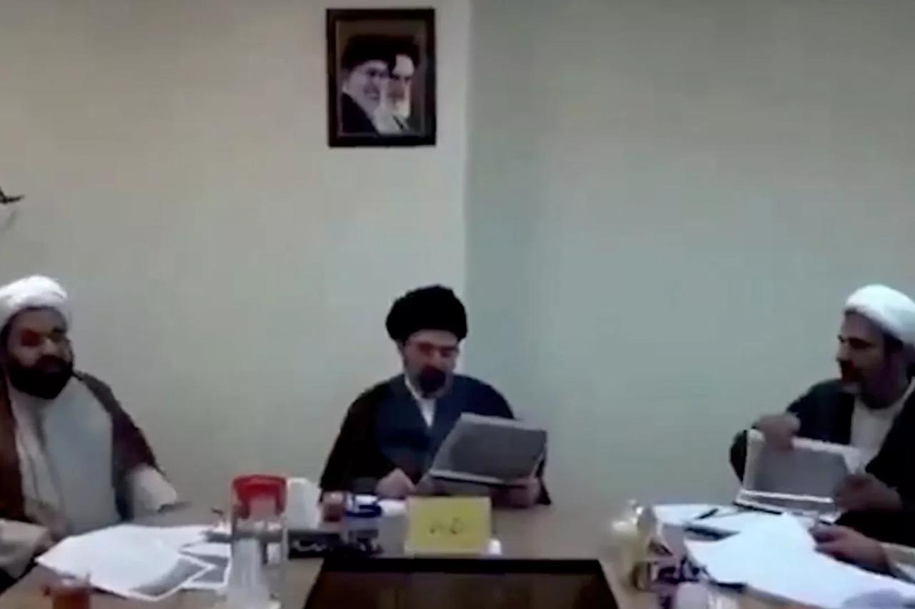 Mücteba Hamaney’in görüntüleri yayımlandı