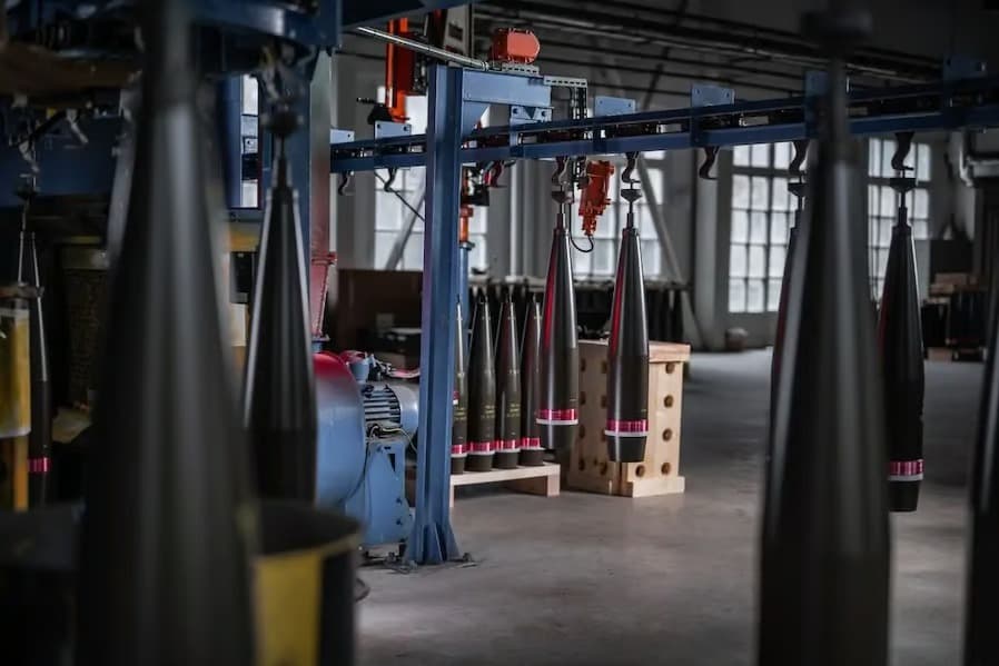 Yunanistan Lavrio’da büyük kalibre mühimmat üretimini yeniden başlatıyor