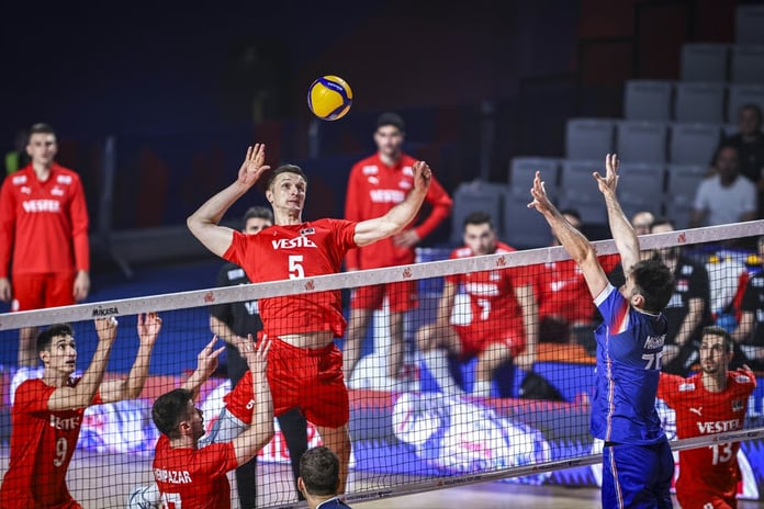 Milletler Ligi'nde ikinci perde kapandı: Fransa'ya mağlup olan milliler, Japonya yolcusu