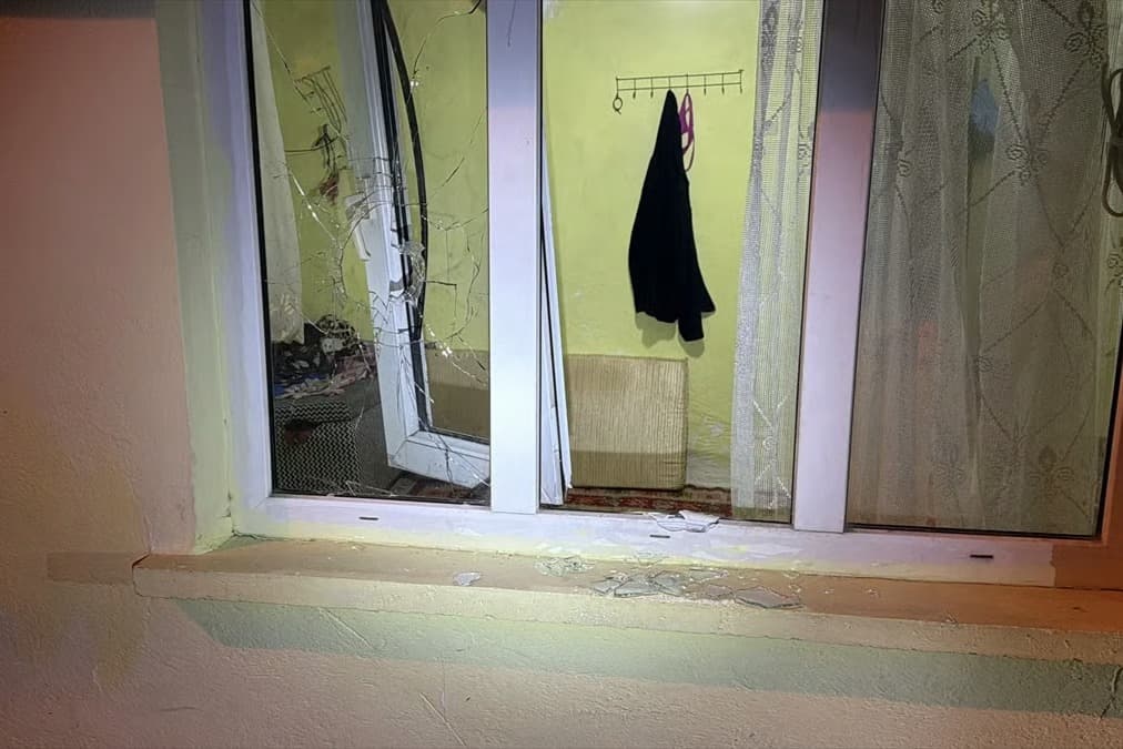 Pompalı tüfekle komşularına ateş açtı! 13 yaşındaki çocuk da yaralandı