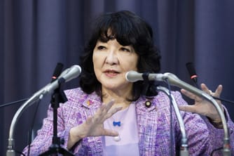US and Japan Vow Relentless Yen Defense