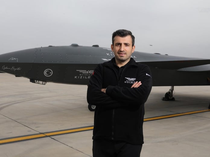 Selçuk Bayraktar kimdir?