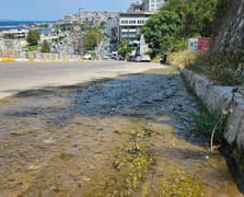 Bandırma'da boşa akan suya vatandaşlar tepki gösterdi