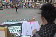 Katledilen Gazzeli çocuklar için Madrid'de anlamlı tören