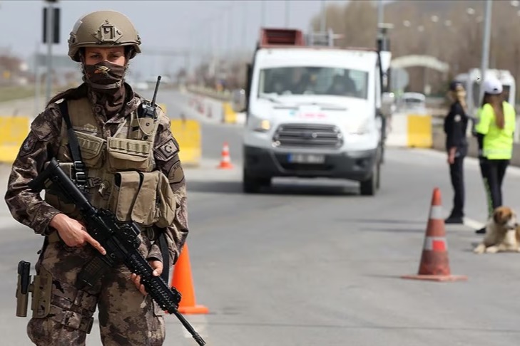 Şile'de polise başörtüsü hakareti
