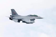 Norveç, Ukrayna'ya F-16 jetlerinden beklenenden fazla gönderdi