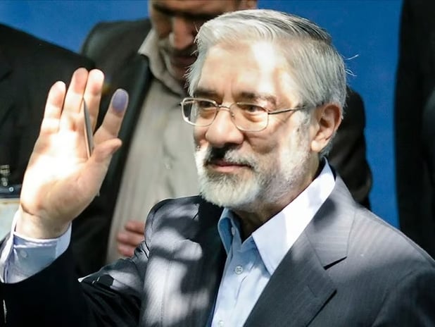 İranlı muhalif lider Musevi: Silahınızı yere bırakın ve iktidardan çekilin!