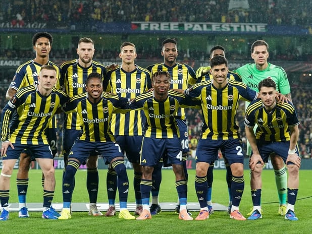 Fenerbahçe Avrupa’da play-off turunu garantiledi: Gözler Romanya’da