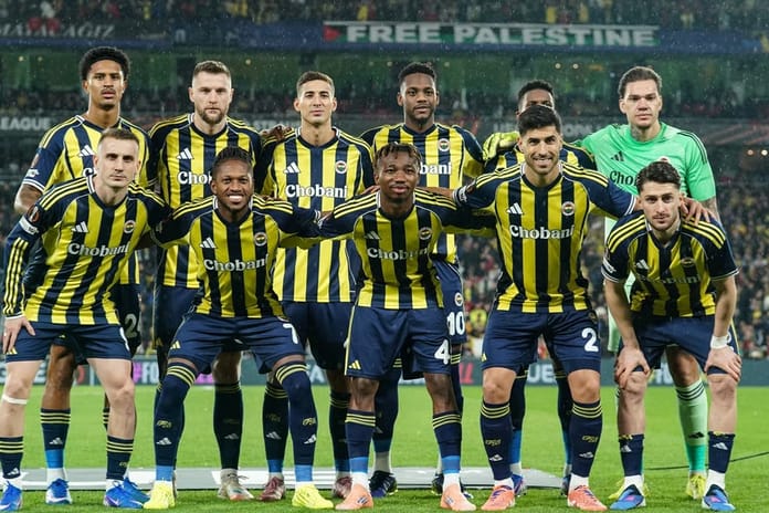Fenerbahçe Avrupa’da play-off turunu garantiledi: Gözler Romanya’da