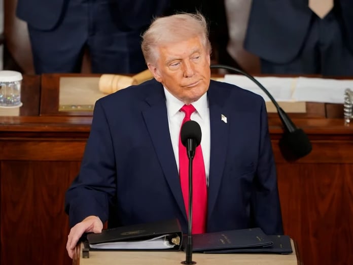 Trump'tan İran'a koşulsuz teslimiyet çağrısı