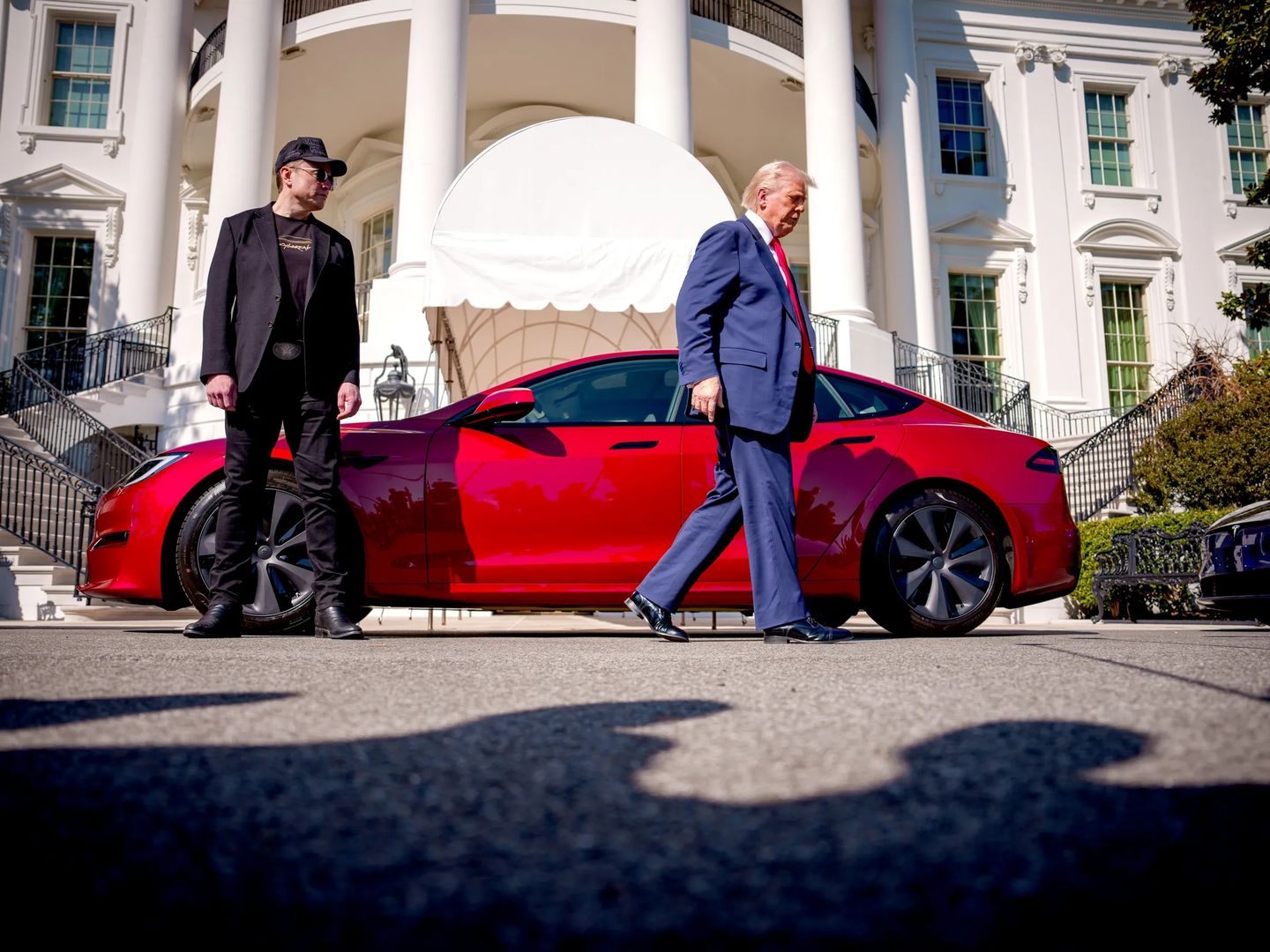 Trump ve Musk kavgası Tesla'yı vurdu: Kayıp 380 milyar dolara ulaştı