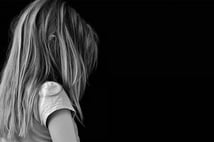 Fransa'da istismar skandalı: 10 ülkede 89 çocuğu istismar eden eğitimci tutuklandı