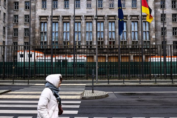 Alman şirketleri Rusya’nın savaş fonuna ABD’den sonra en büyük ikinci vergi katkısını yapıyor