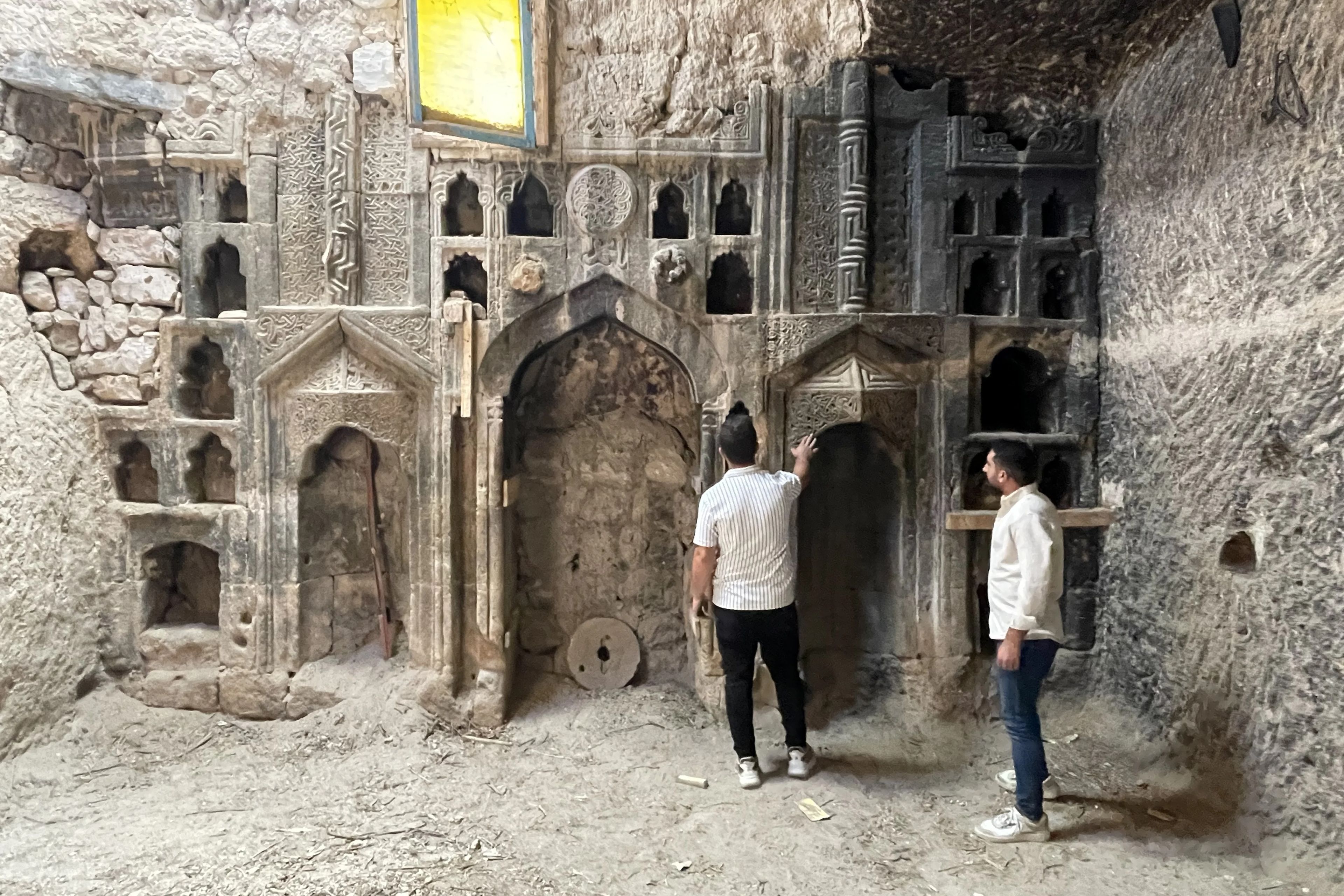Nevşehir'de odunluk 600 yıllık ibadethane çıktı
