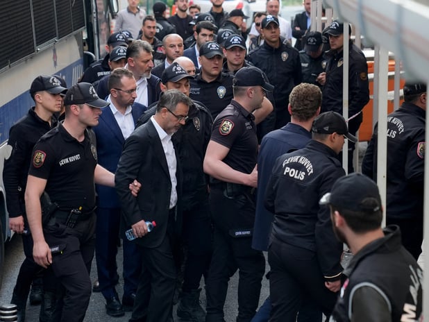 Yolsuzluk soruşturmasında gözaltına alınan isimlerin ifadelerine ulaşıldı