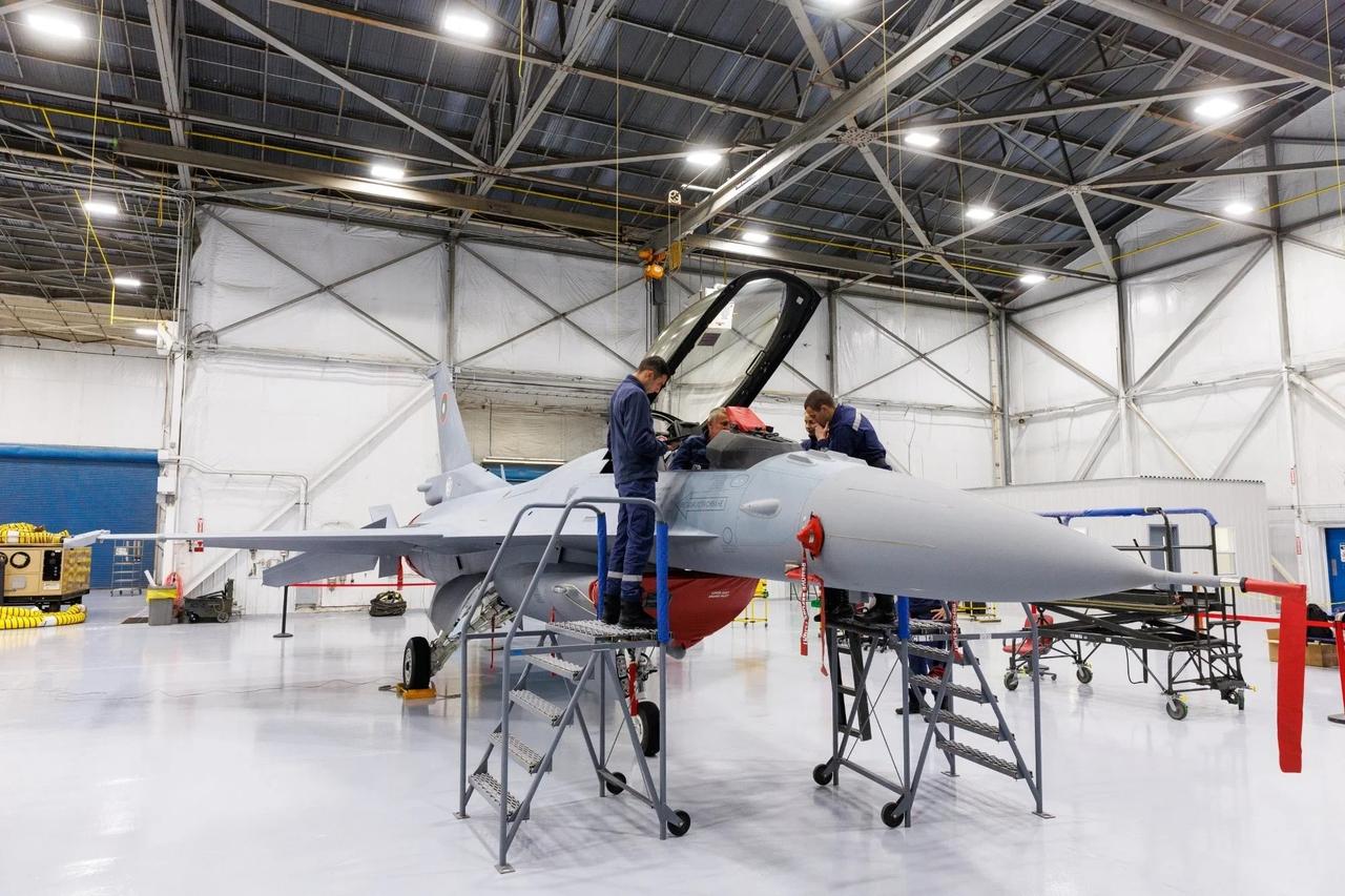 F-16’lar arıza nedeniyle hangarda bekliyor