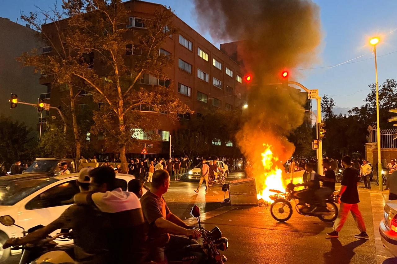 İran protestolarında hayatını kaybedenlerin sayısı 36'ya yükseldi