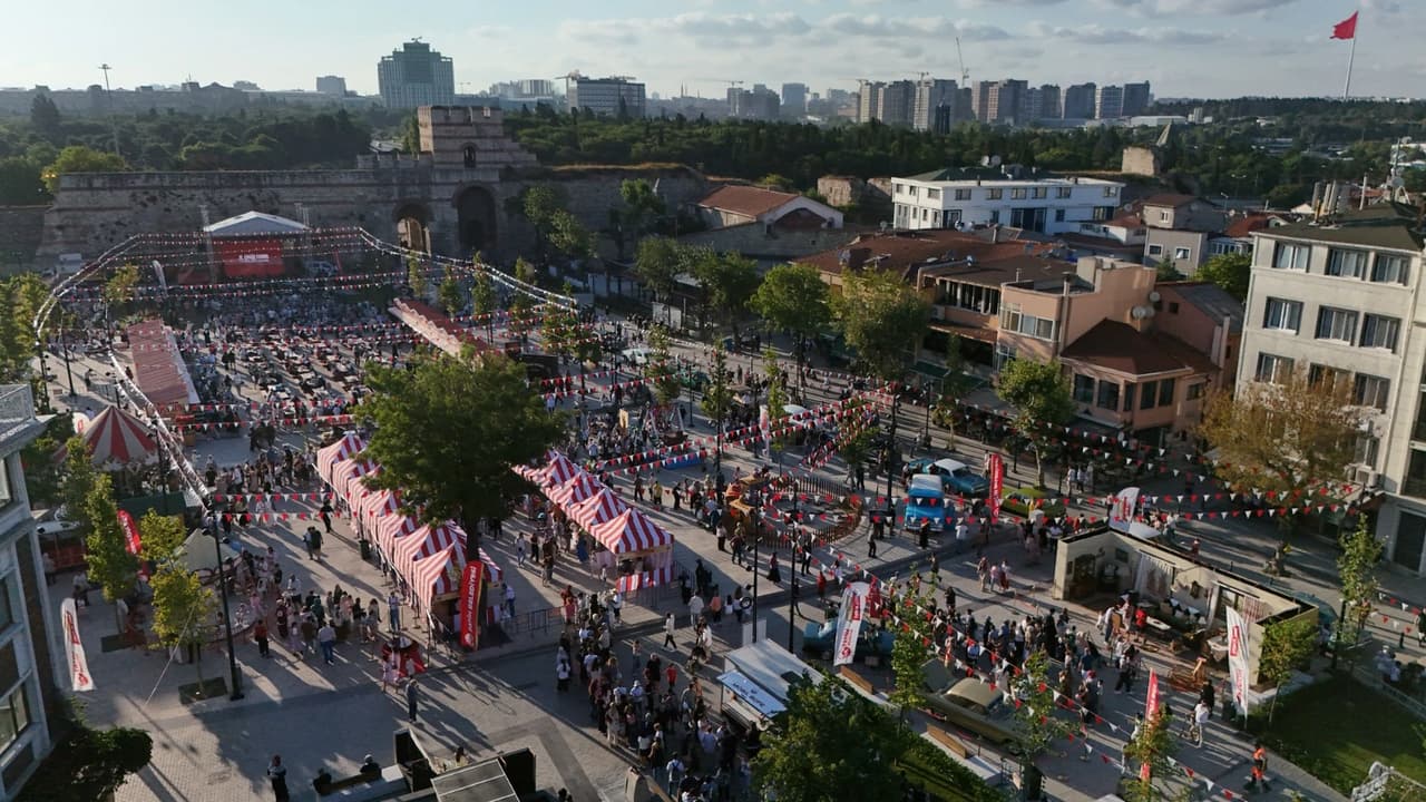 Fatih'te "Nostalji Günleri" heyecanı: Geçmişin mahalle kültürü günümüze taşınıyor