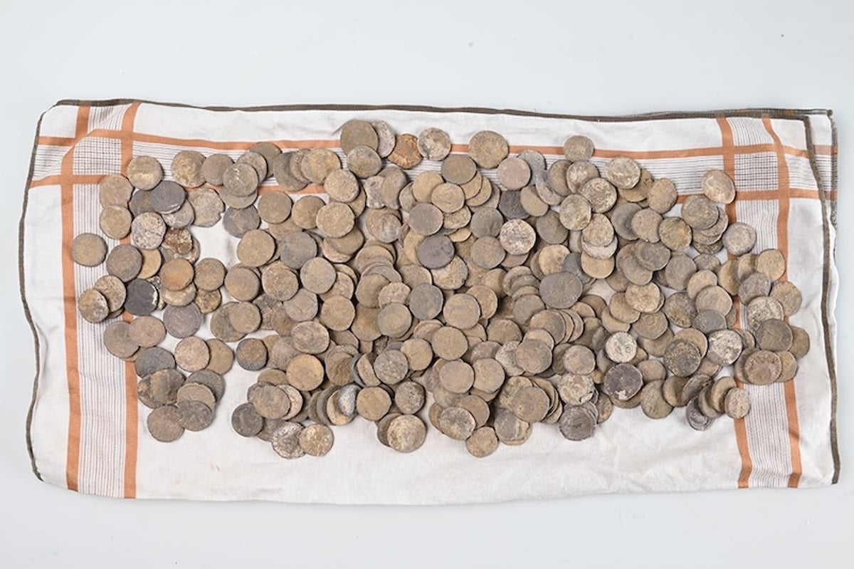 Bir adam 2017 yılında Almanya’da Roma dönemine ait sikkeler buldu ancak bunu 2025 yılına kadar bildirmedi.
