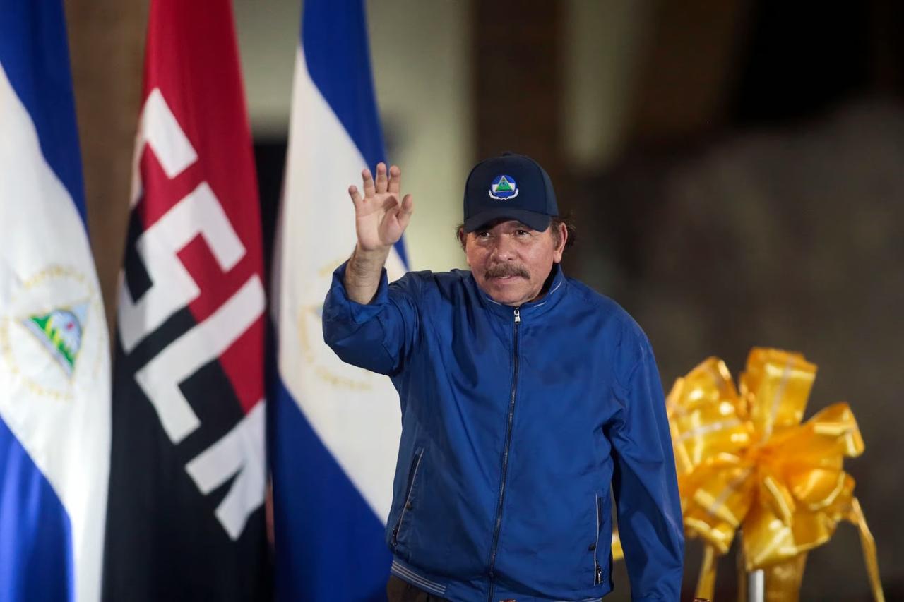 Ortega'dan görev süresini uzatma hamlesi