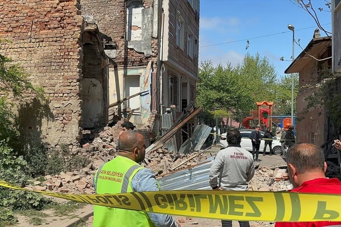 Bakan Kurum, deprem sonrası hasarlı binalar hakkında bilgi verdi