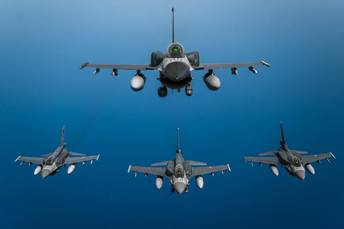 F-16 savaş uçağı