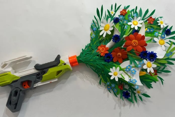 Plastik atıklar sanat eserine dönüşüyor