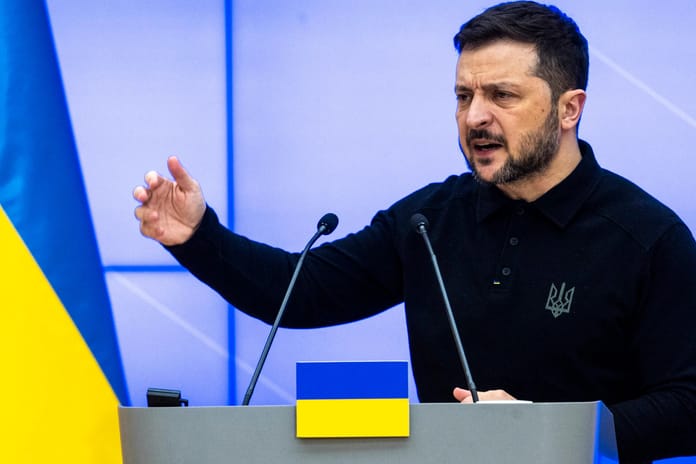 Zelenskiy tampon bölge fikrini modern savaş koşullarına aykırı buldu
