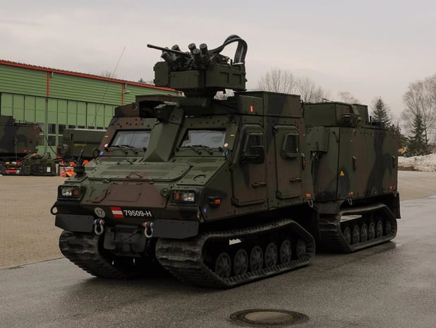 BAE Systems, BvS10 zırhlı araçlarının ilk teslimatlarını gerçekleştirdi