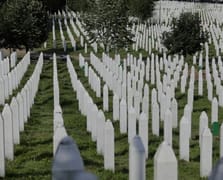 Srebrenitsa’da 30 yıl sonra 7 kurban daha toprağa verildi