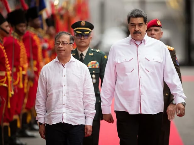Maduro ABD'nin Kolombiya'da darbe planladığını iddia etti