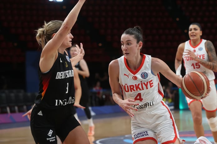 Potanın Perileri'nin Dünya Kupası umudu son maça kaldı: Almanya yenilgisi sonrası kritik Litvanya randevusu