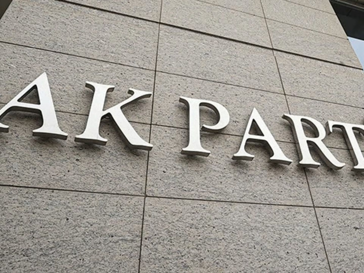 AK Parti'de bayrak değişimi! 4 şehre yeni il başkanı 