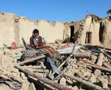 Pakistan Afganistan'a hava saldırısı düzenledi: 10 ölü