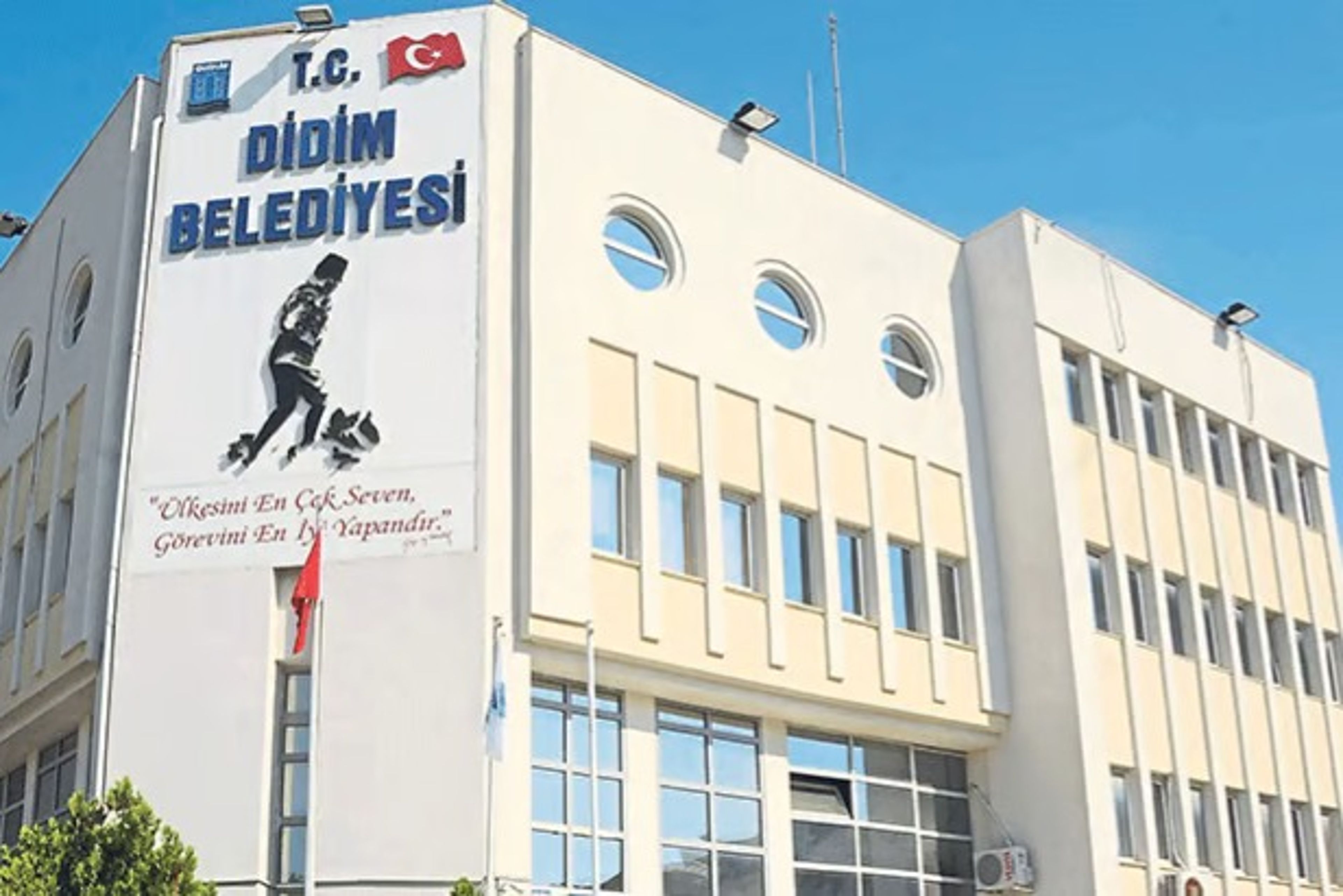 Didim  Belediyesi'nde usülsüzlük davası: 4 kişi gözaltına alındı