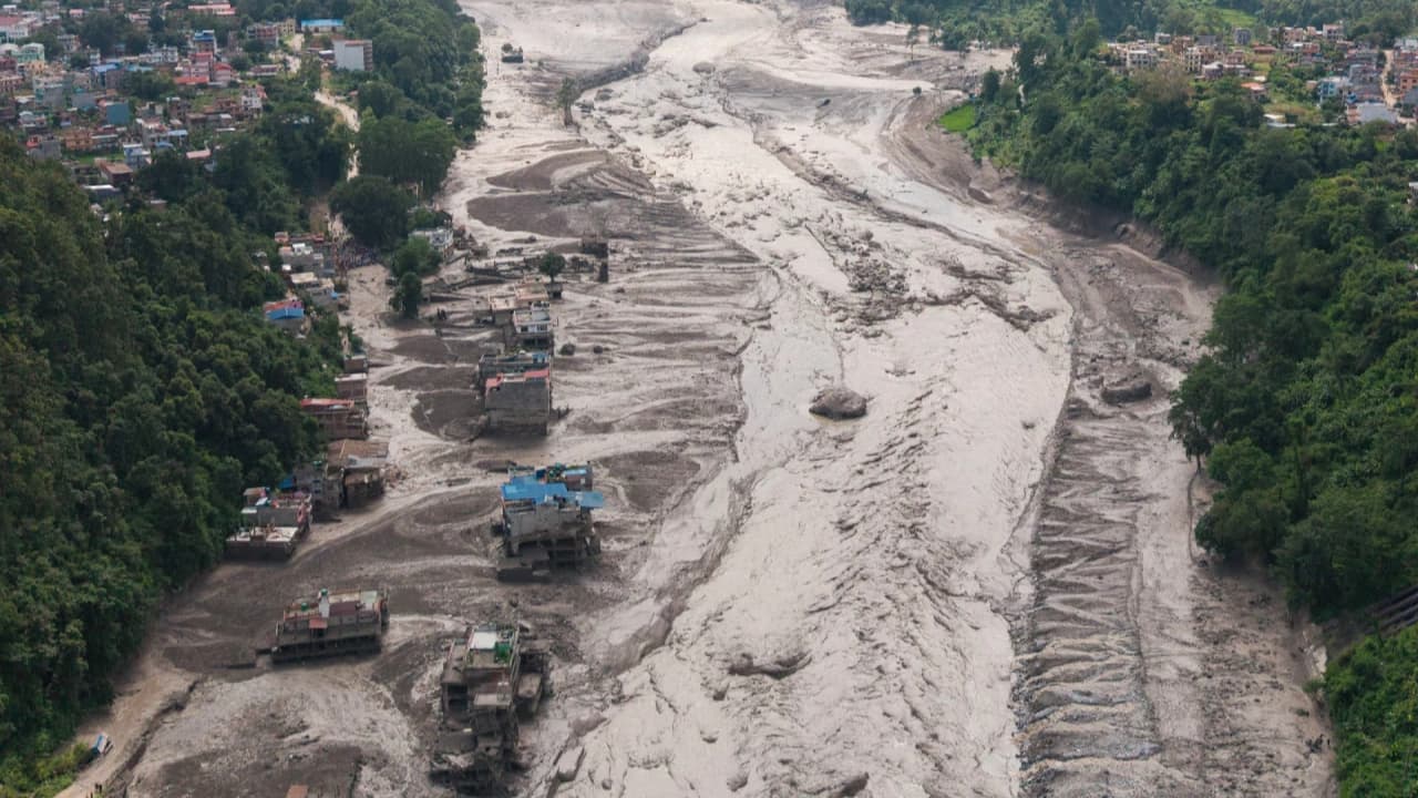 Nepal'deki sel felaketinde hayatını kaybedenlerin sayısı 538'e yükseldi