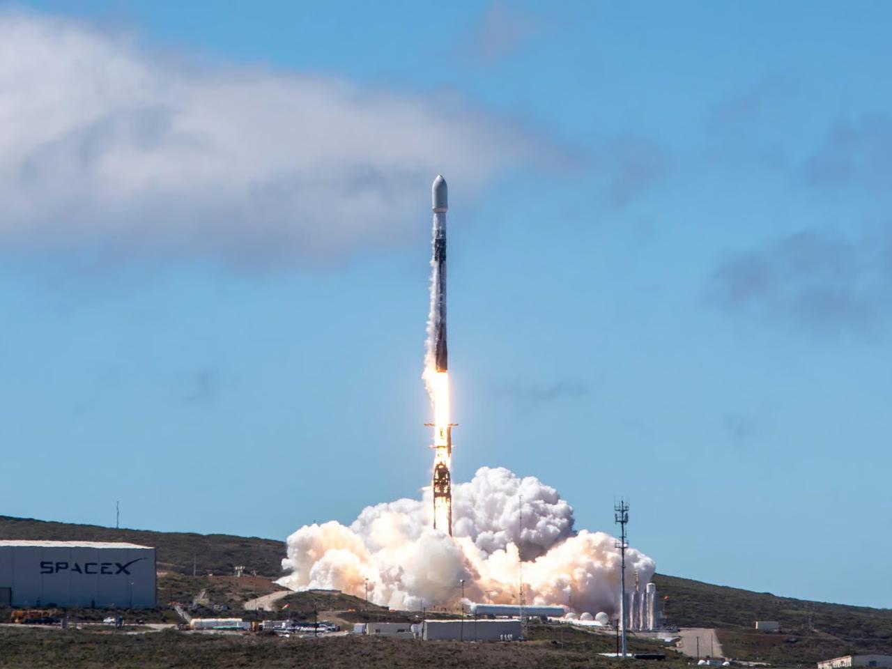 NASA'nın TRACERS uyduları fırlatıldı