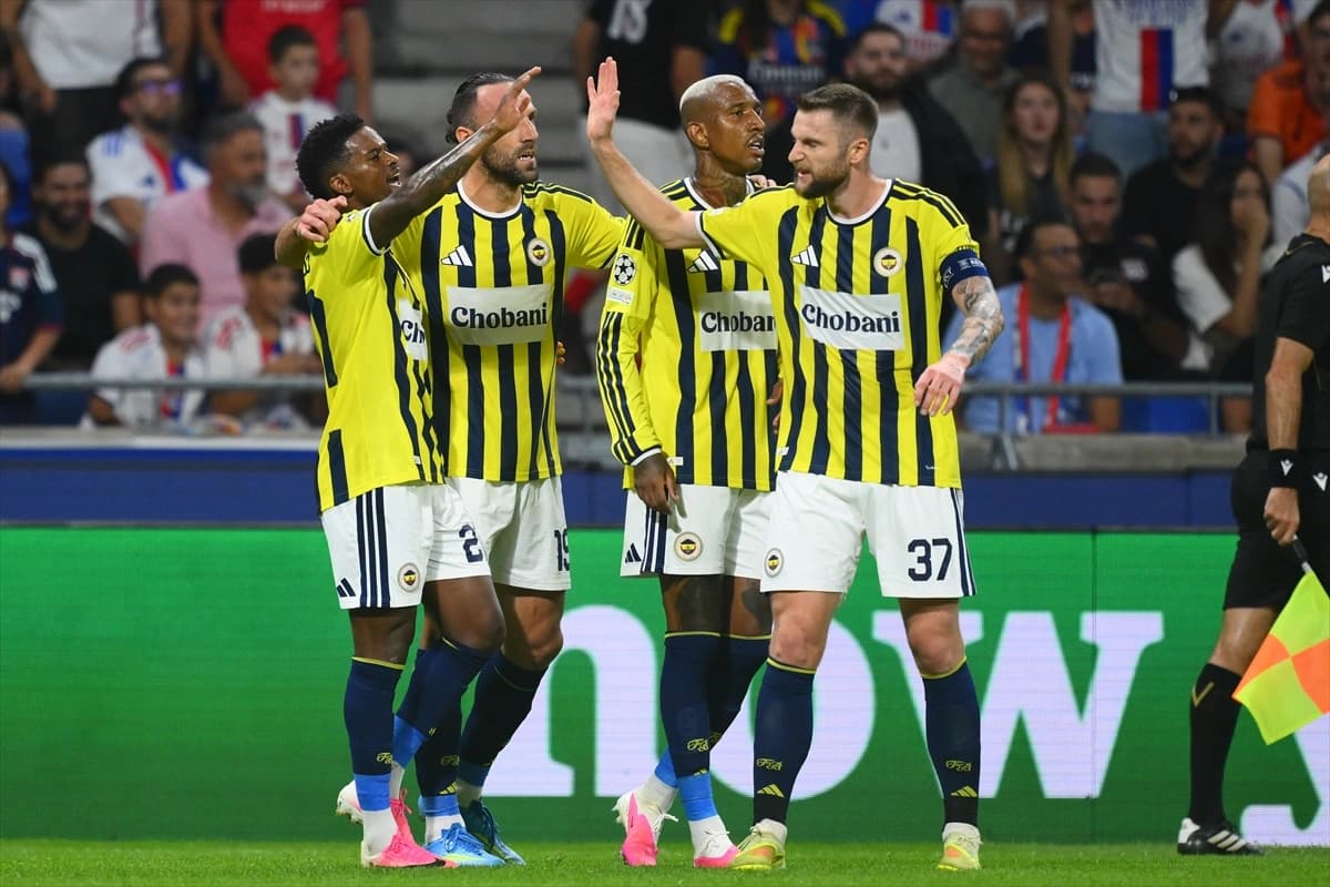 Fenerbahçe 18 yıl sonra Şampiyonlar Ligi'nde!