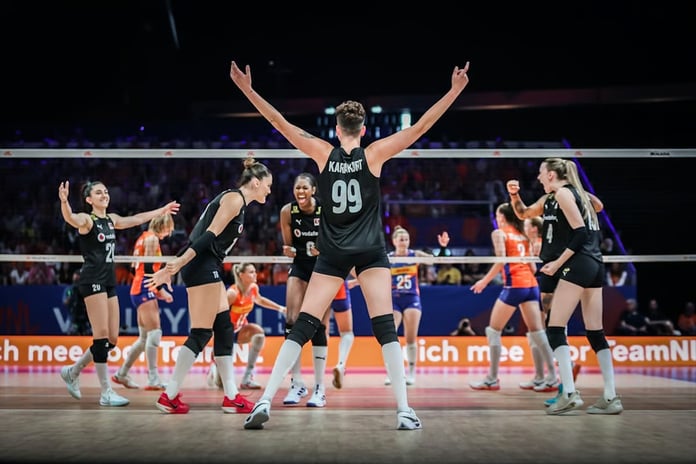 A Milli Kadın Voleybol Takımı, Hollanda'yı 3-0 yenerek 2025 Milletler Ligi finallerine katılmayı garantiledi: Sıradaki rakip Çekya