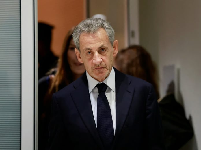 Fransa'da Sarkozy hakkında 7 yıl hapis talep edildi